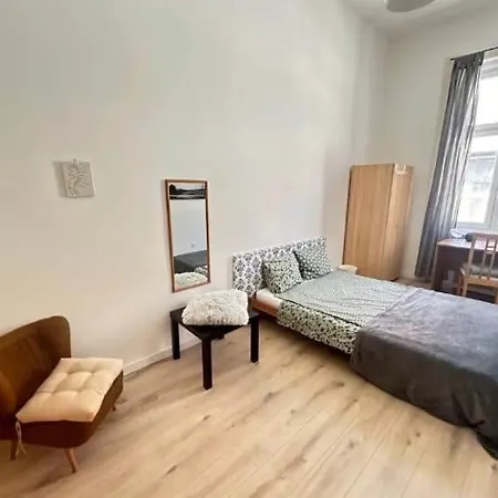 Hostel Leo Heart