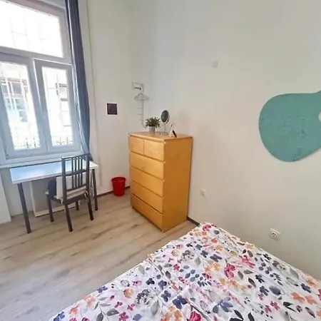 Vandrerhjem Leo Heart